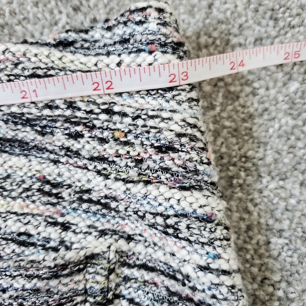 LOFT plus textured boucle knit flare skirt, 26,… - Picture 7 of 9